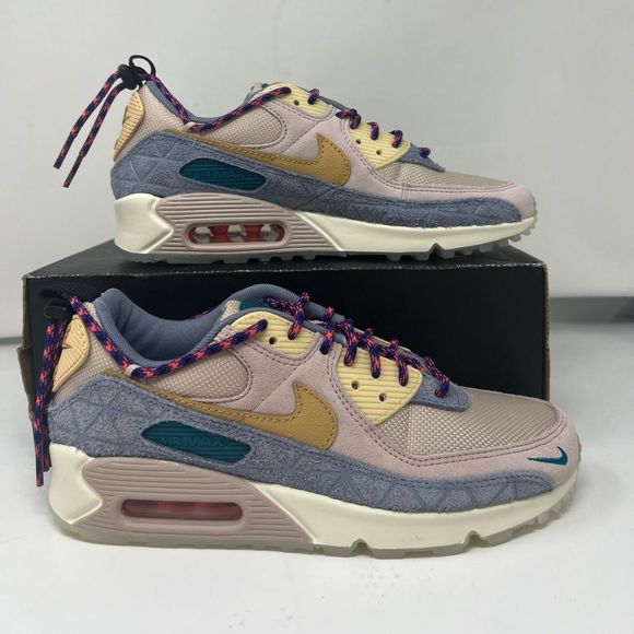 Nike Shoes - Nike Wmns Air Max 90 SE Fossil Stone Ashen State